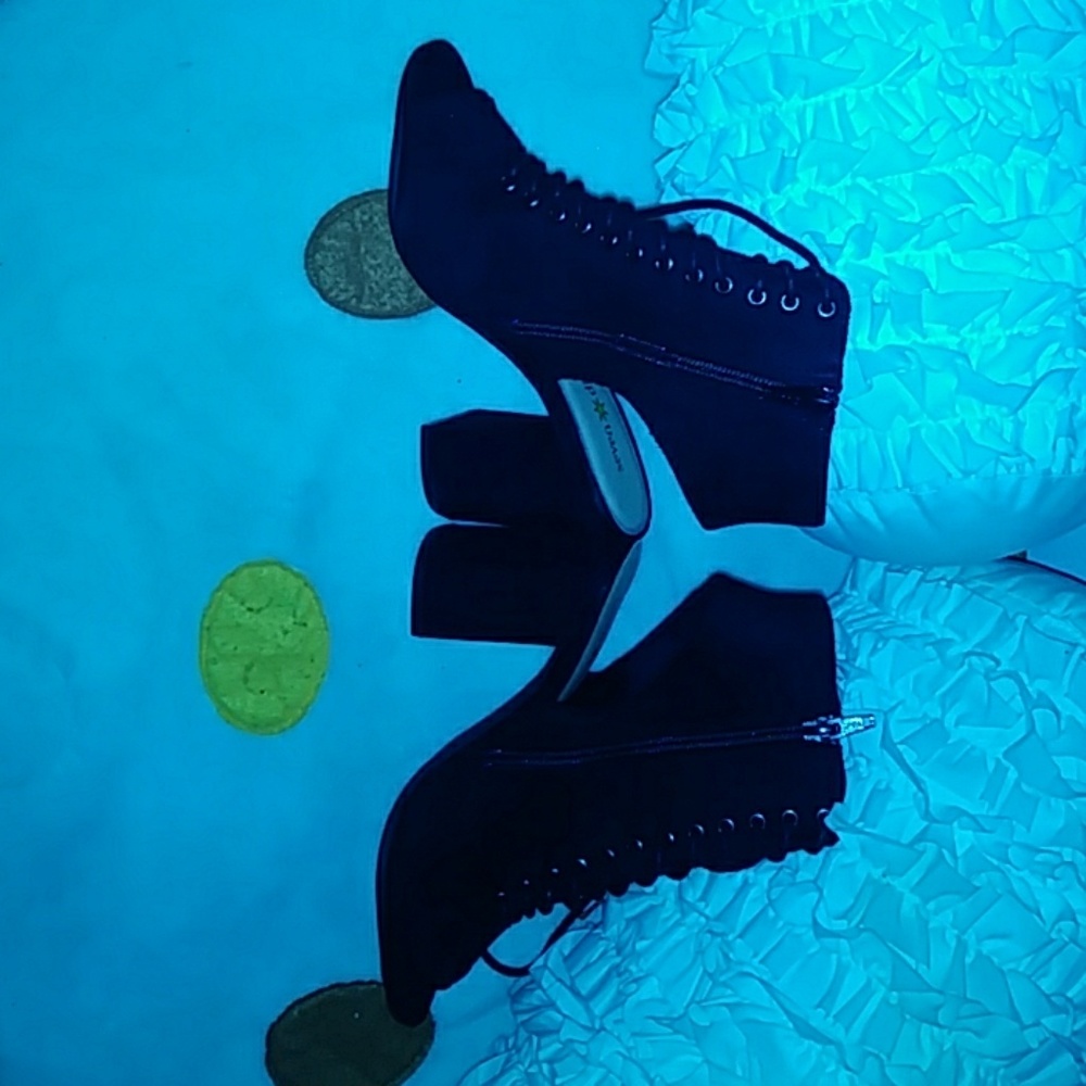 Heels / wedges